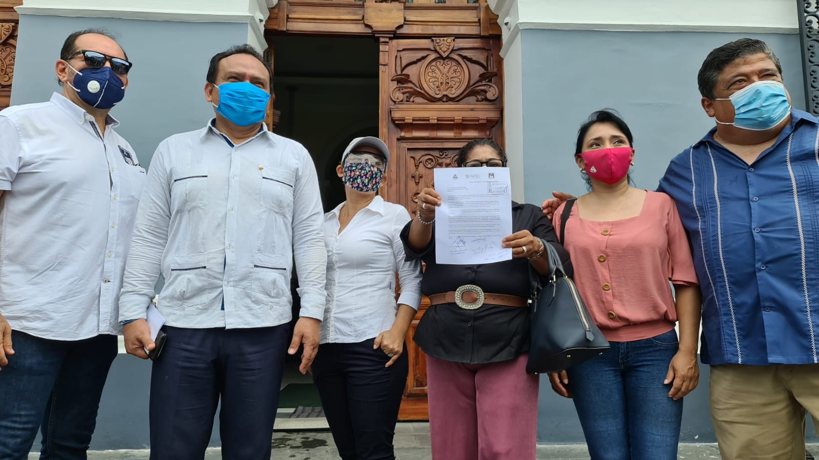 Comerciantes en Tabasco rechazan prohibici&oacute;n de venta de comida chatarra a menores