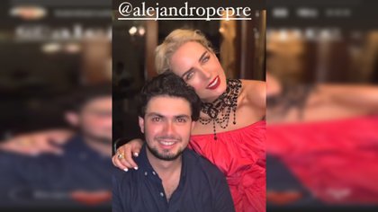 Tania Ruiz festejó el año nuevo con la familia de Enrique Peña Nieto (Foto: Instagram @Taniaruize)
